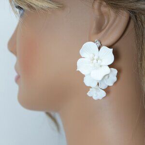 Swarovski Porcelain Ceramic White Flower Pearl Sparkling Crystal Long Bridal Jew